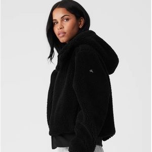 Alo Foxy Sherpa Jacket | Black | Size S
